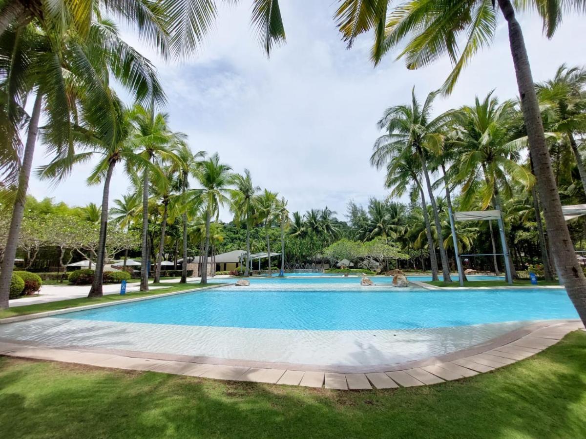 3 Bedroom / 2Ba - Anvaya Cove Courtyard Unit Morong  Exterior photo